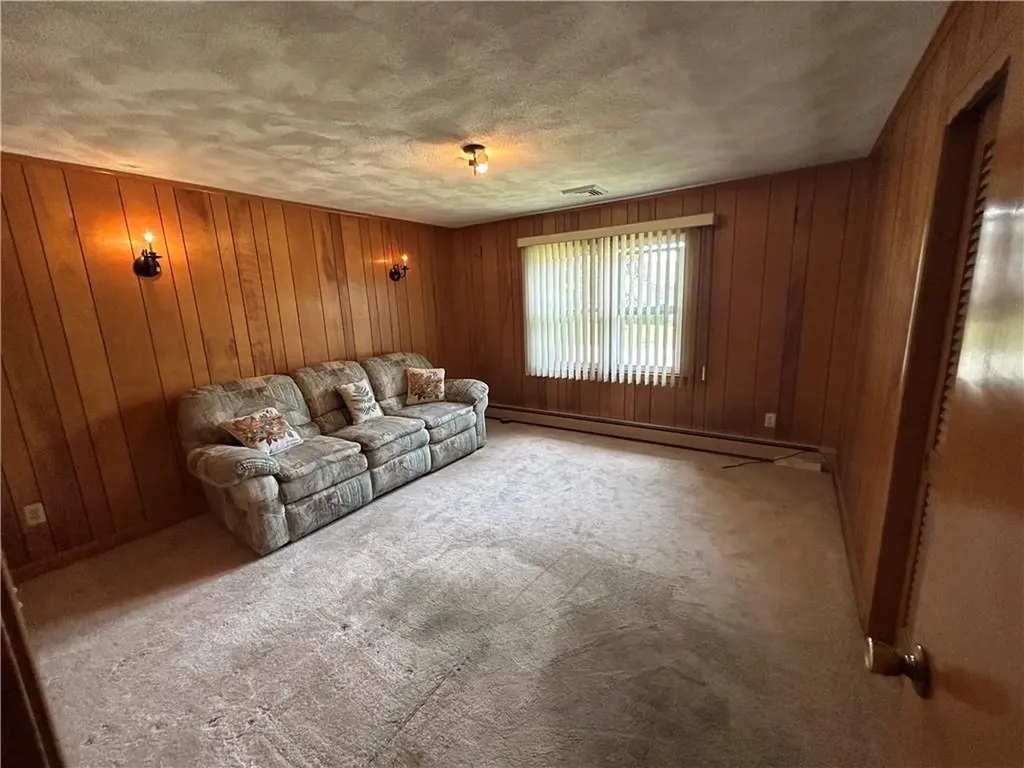 30 Wenscott Lane North Providence RI 02904