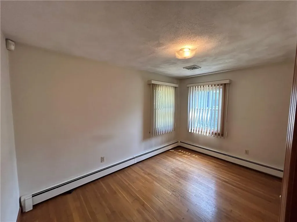 30 Wenscott Lane North Providence RI 02904