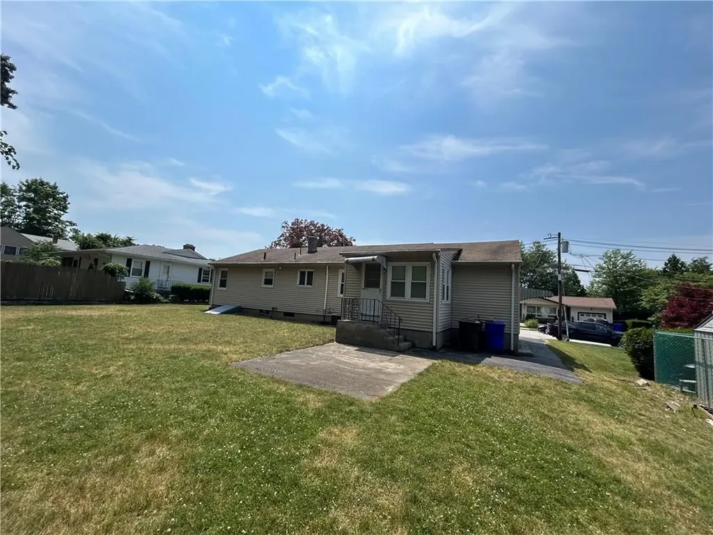 30 Wenscott Lane North Providence RI 02904