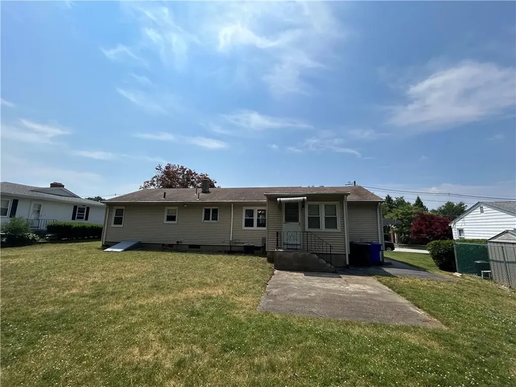 30 Wenscott Lane North Providence RI 02904