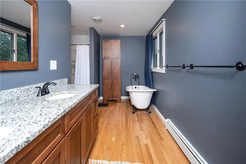10 Green Street Cumberland RI 02864