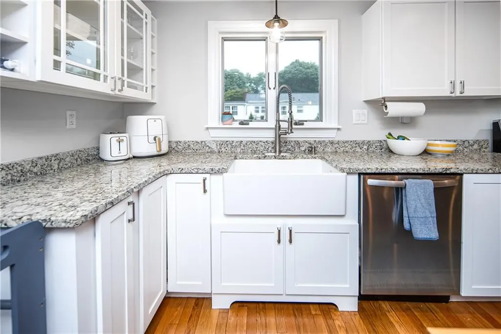 10 Green Street Cumberland RI 02864
