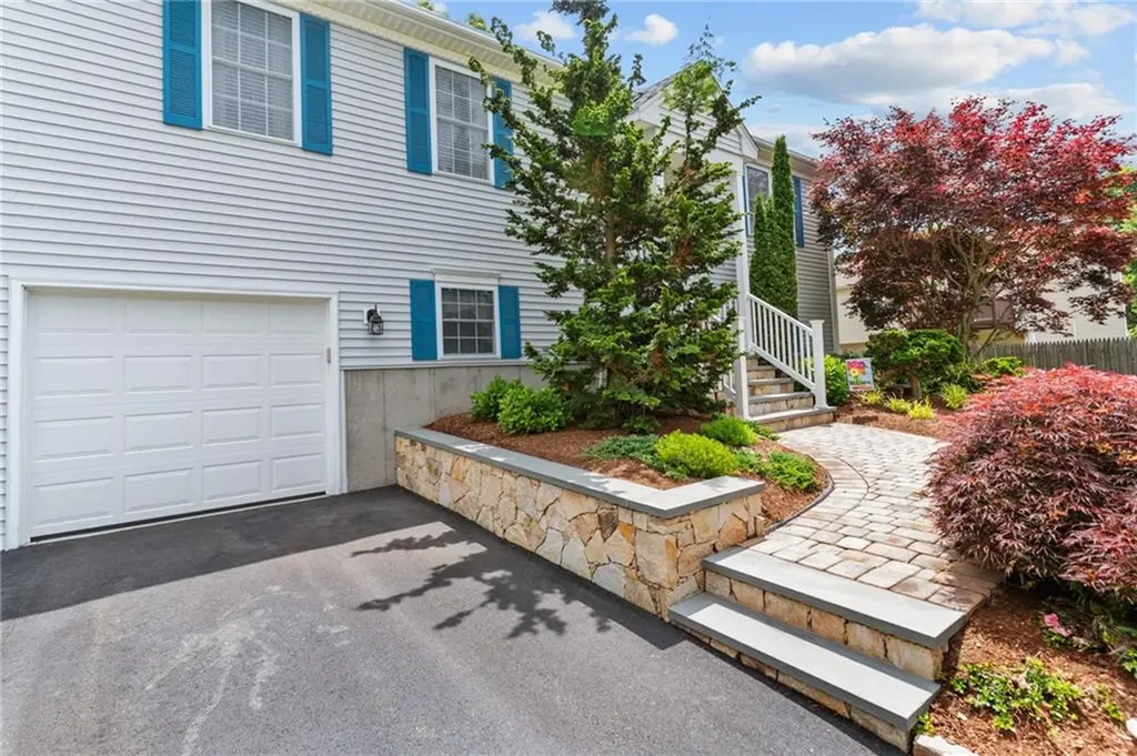 34 Remington Farm Drive Coventry RI 02816