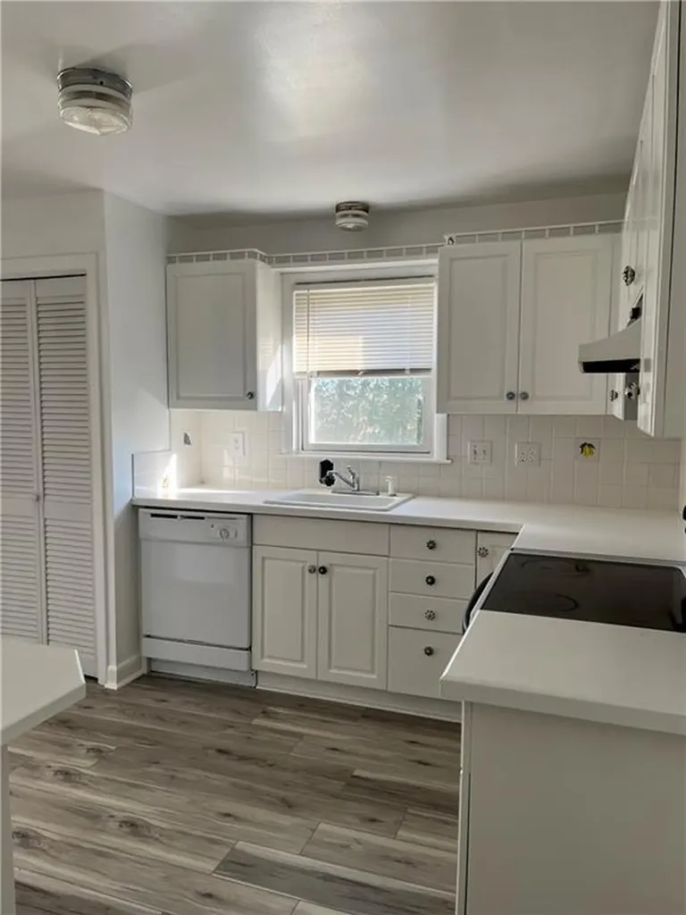 5 Balsam Avenue Middletown RI 02842