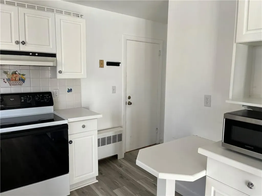 5 Balsam Avenue Middletown RI 02842