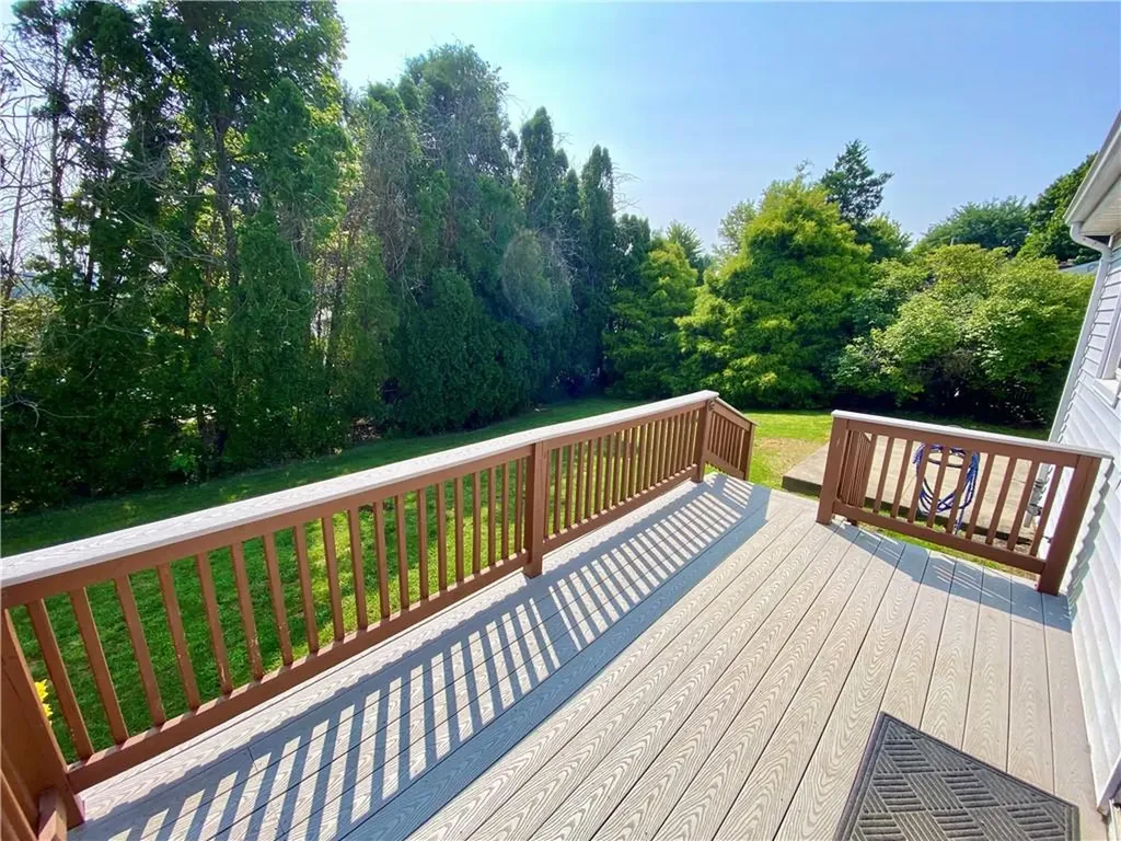 5 Balsam Avenue Middletown RI 02842