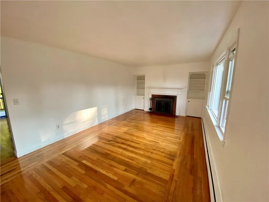 5 Balsam Avenue Middletown RI 02842