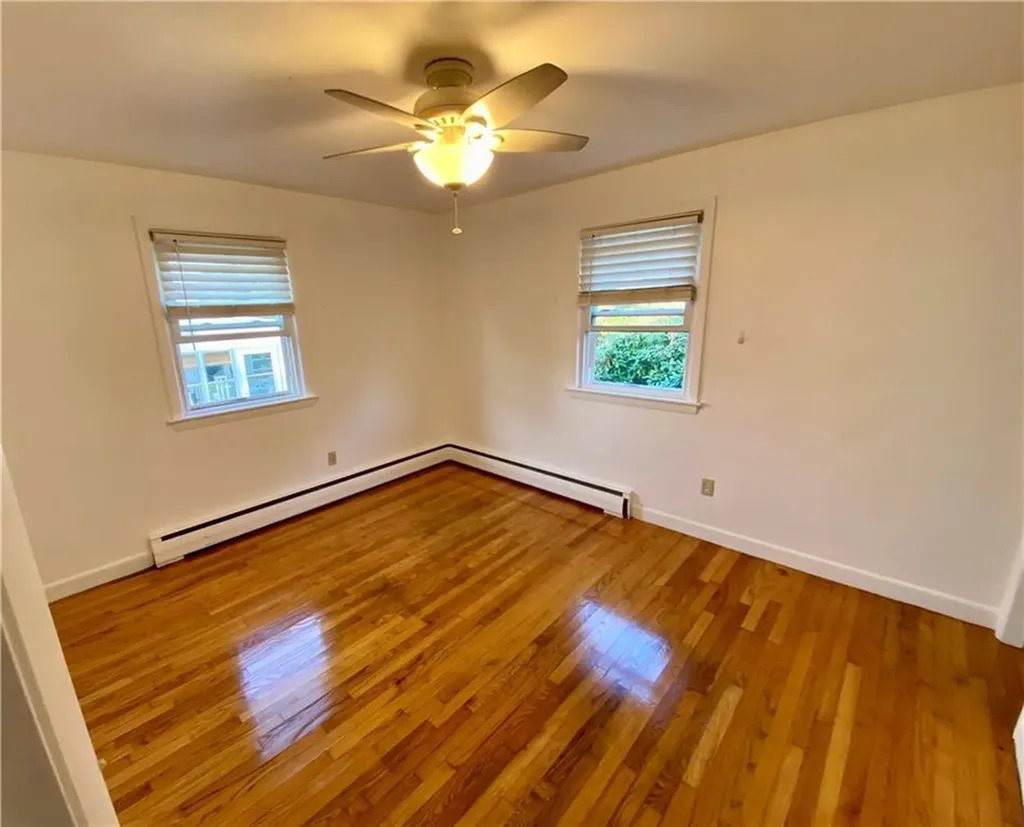 5 Balsam Avenue Middletown RI 02842