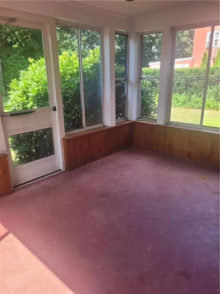 570 Harris Avenue Woonsocket RI 02895