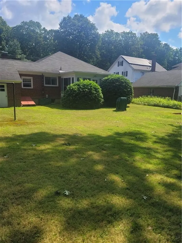 570 Harris Avenue Woonsocket RI 02895