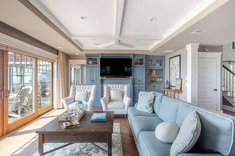 75 Stanton Avenue Narragansett RI 02882