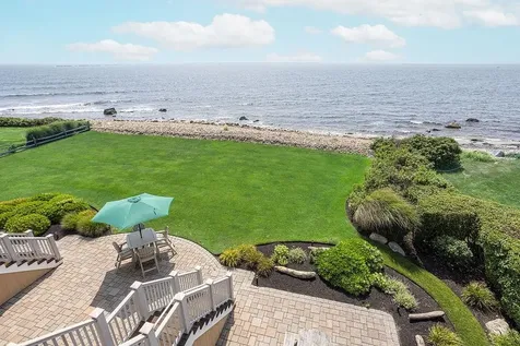 75 Stanton Avenue Narragansett RI 02882