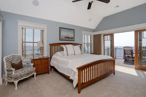 75 Stanton Avenue Narragansett RI 02882