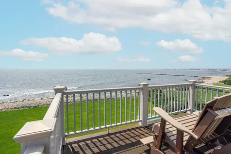 75 Stanton Avenue Narragansett RI 02882