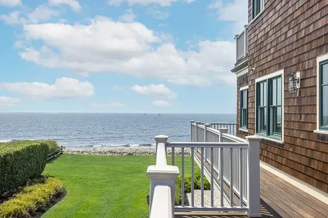 75 Stanton Avenue Narragansett RI 02882