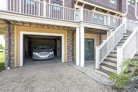 75 Stanton Avenue Narragansett RI 02882