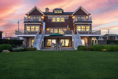 75 Stanton Avenue Narragansett RI 02882