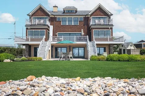 75 Stanton Avenue Narragansett RI 02882