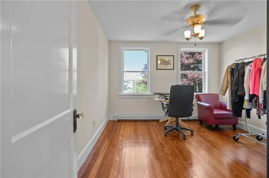 40 Walnut Street Tiverton RI 02878