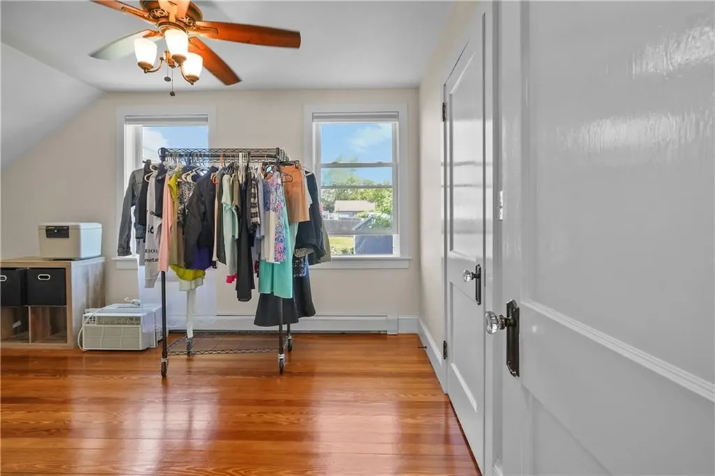 40 Walnut Street Tiverton RI 02878