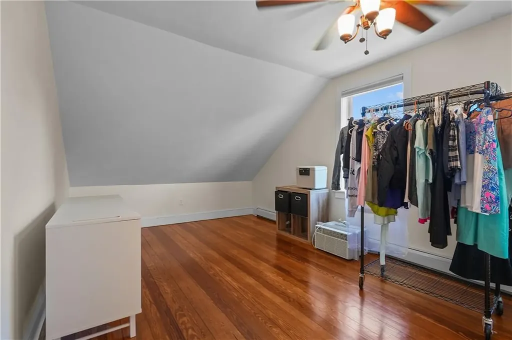 40 Walnut Street Tiverton RI 02878