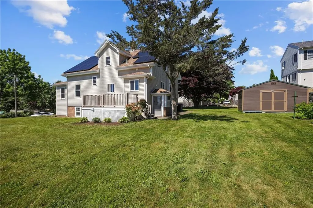 40 Walnut Street Tiverton RI 02878