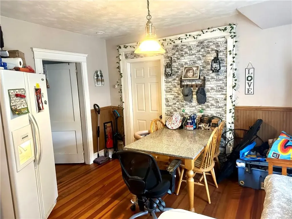 122 Grand Street Woonsocket RI 02895
