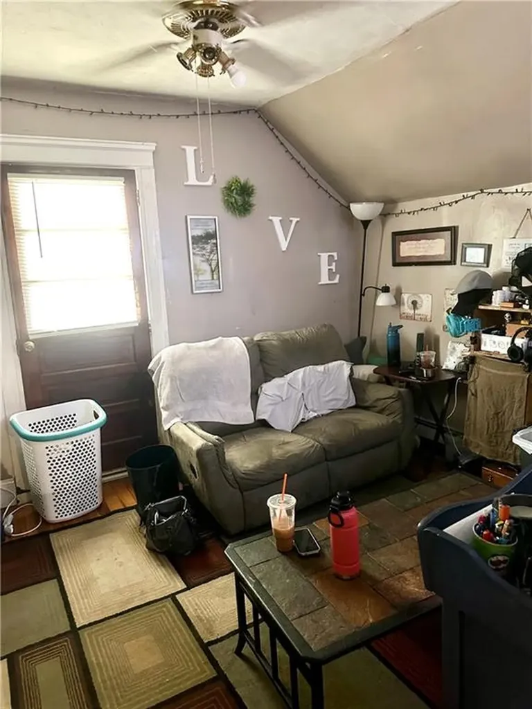 122 Grand Street Woonsocket RI 02895