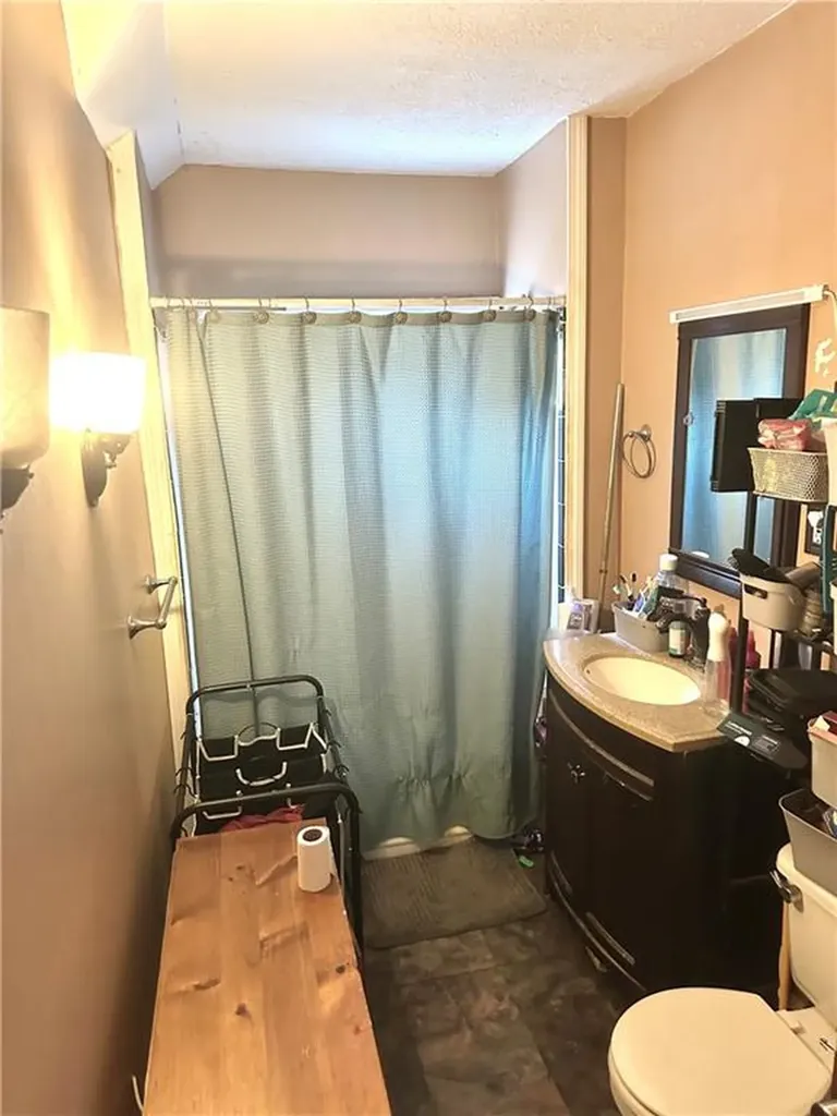 122 Grand Street Woonsocket RI 02895