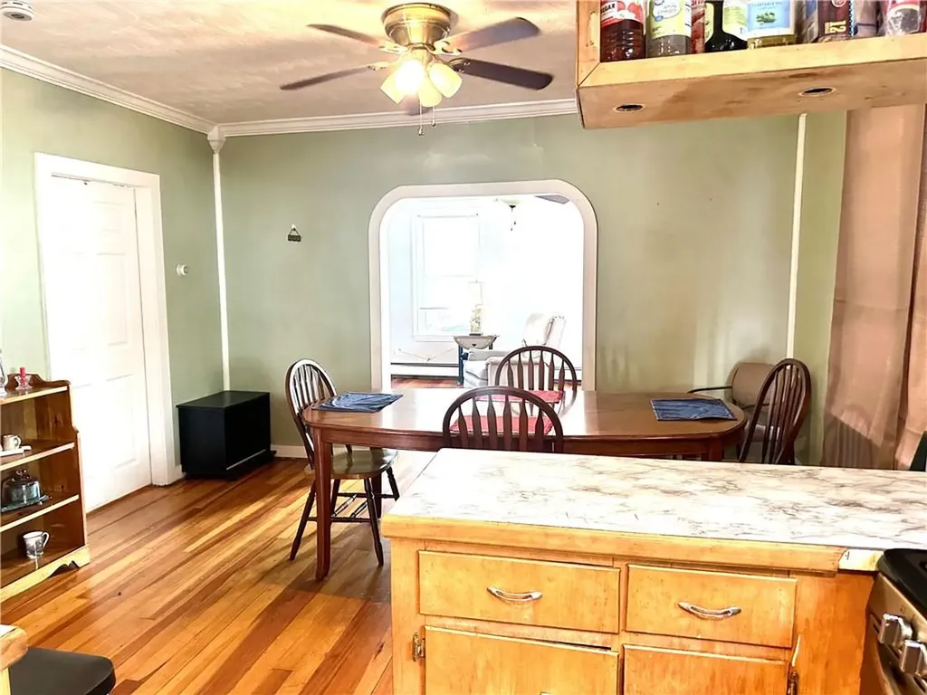 122 Grand Street Woonsocket RI 02895