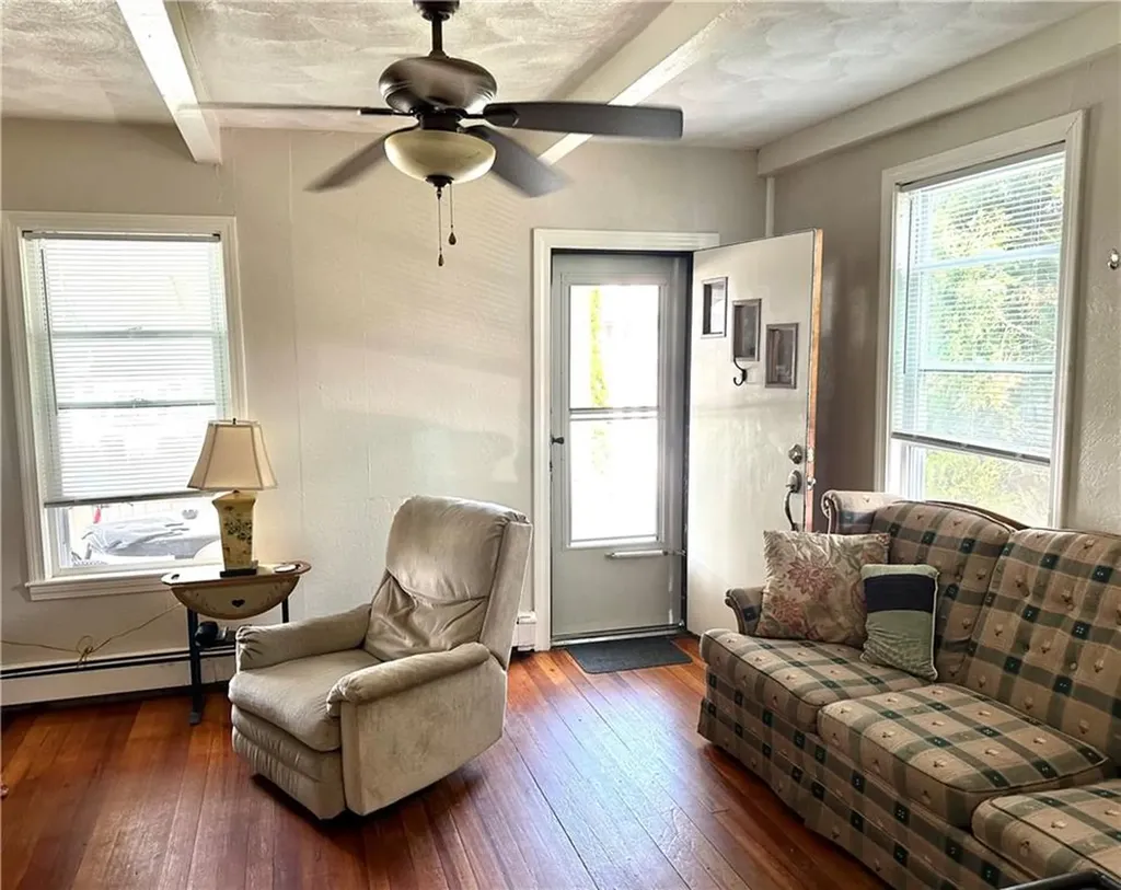 122 Grand Street Woonsocket RI 02895
