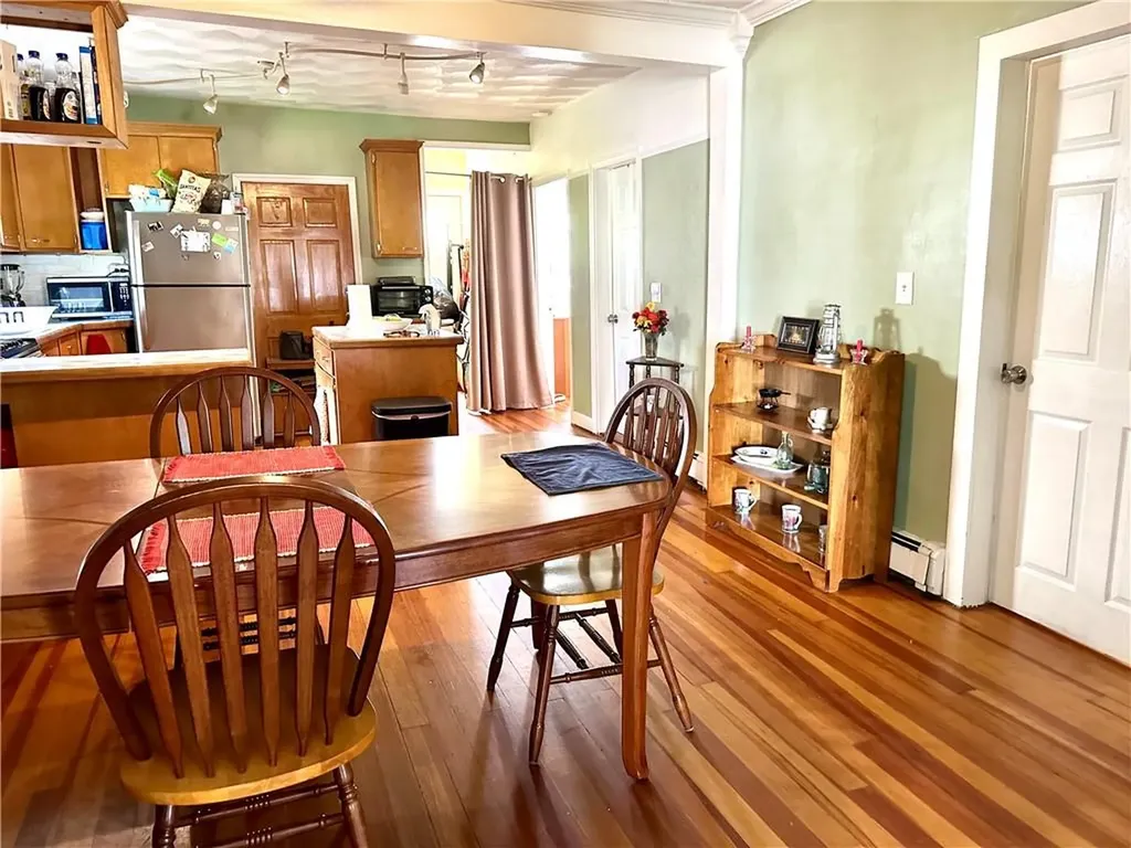122 Grand Street Woonsocket RI 02895