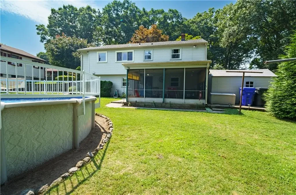 25 Auburn Street West Warwick RI 02893