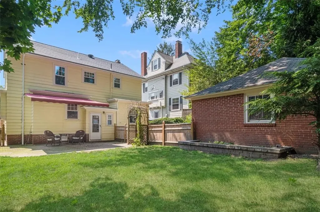 22 President Avenue Providence RI 02906