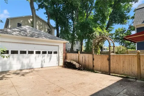 22 President Avenue Providence RI 02906