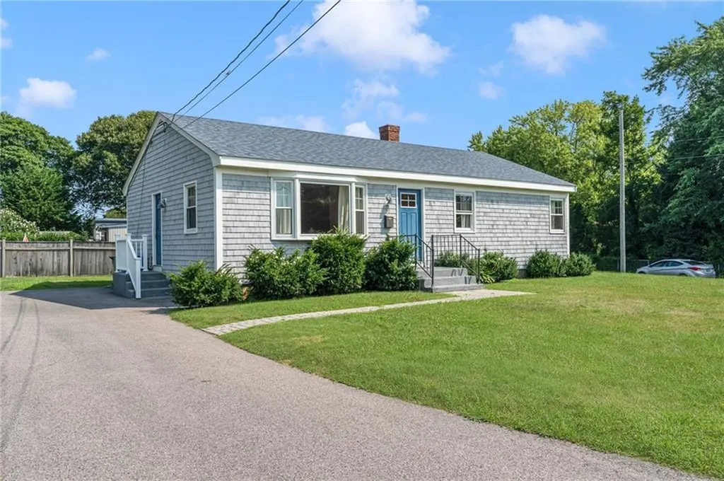 50 Maplewood Road Middletown RI 02842