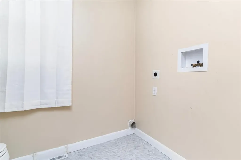 50 Maplewood Road Middletown RI 02842