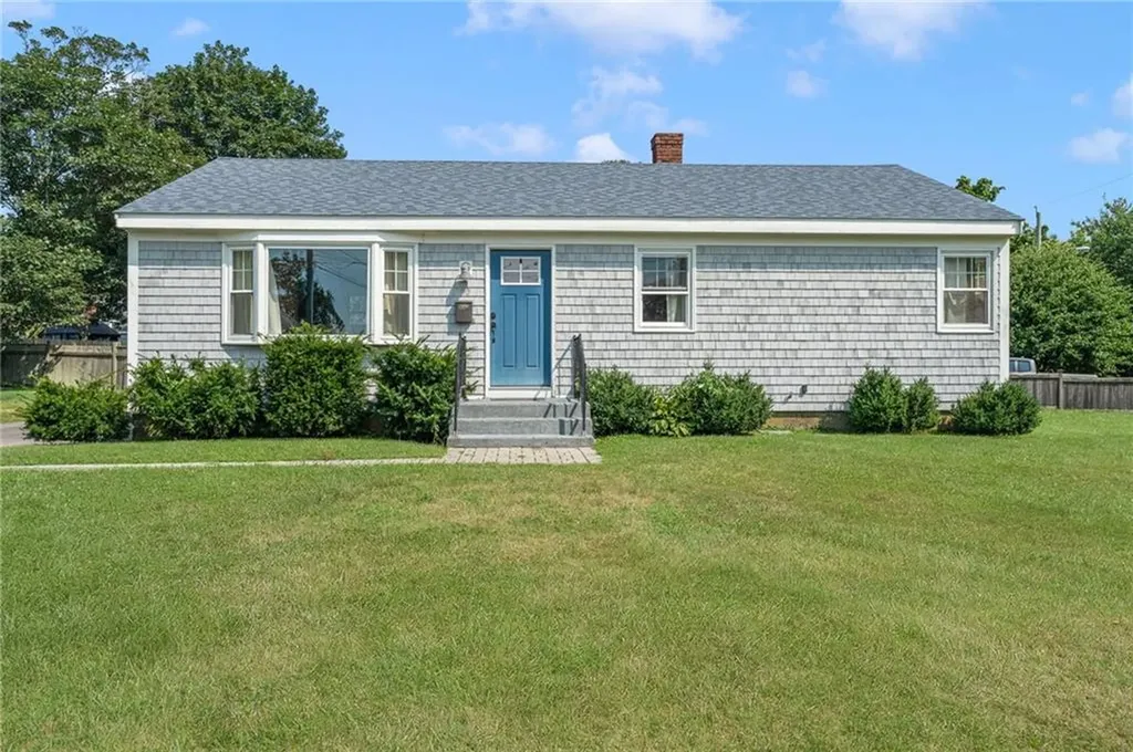 50 Maplewood Road Middletown RI 02842