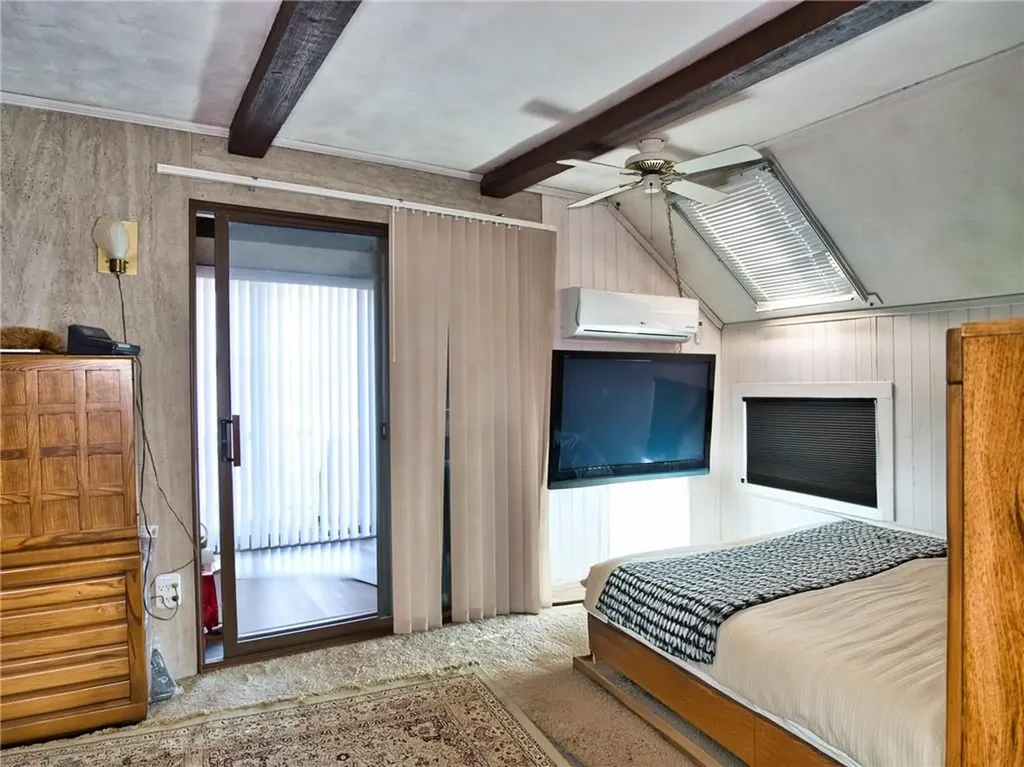 206 Cliff Avenue Portsmouth RI 02871