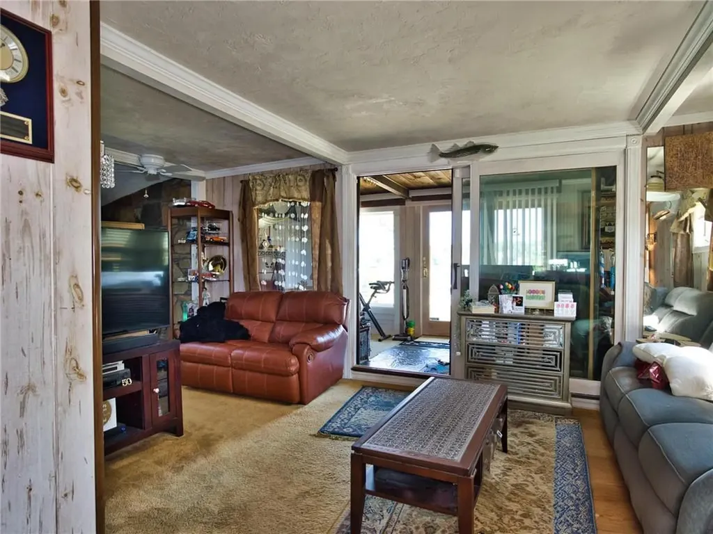 206 Cliff Avenue Portsmouth RI 02871