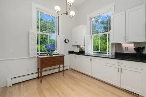 94 Division Street East Greenwich RI 02818