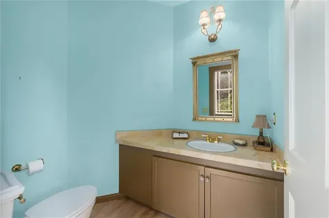 94 Division Street East Greenwich RI 02818