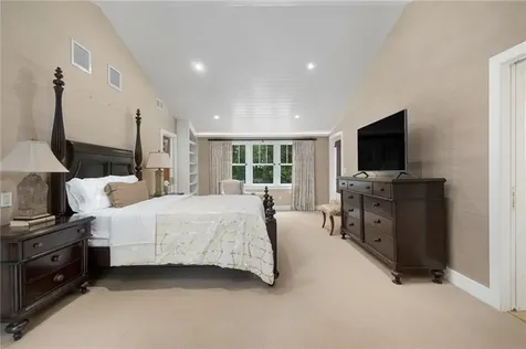 94 Division Street East Greenwich RI 02818