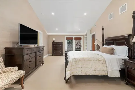 94 Division Street East Greenwich RI 02818