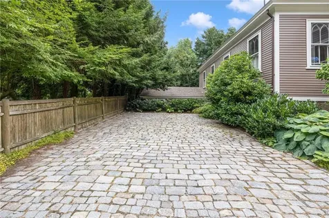 94 Division Street East Greenwich RI 02818