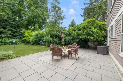 94 Division Street East Greenwich RI 02818