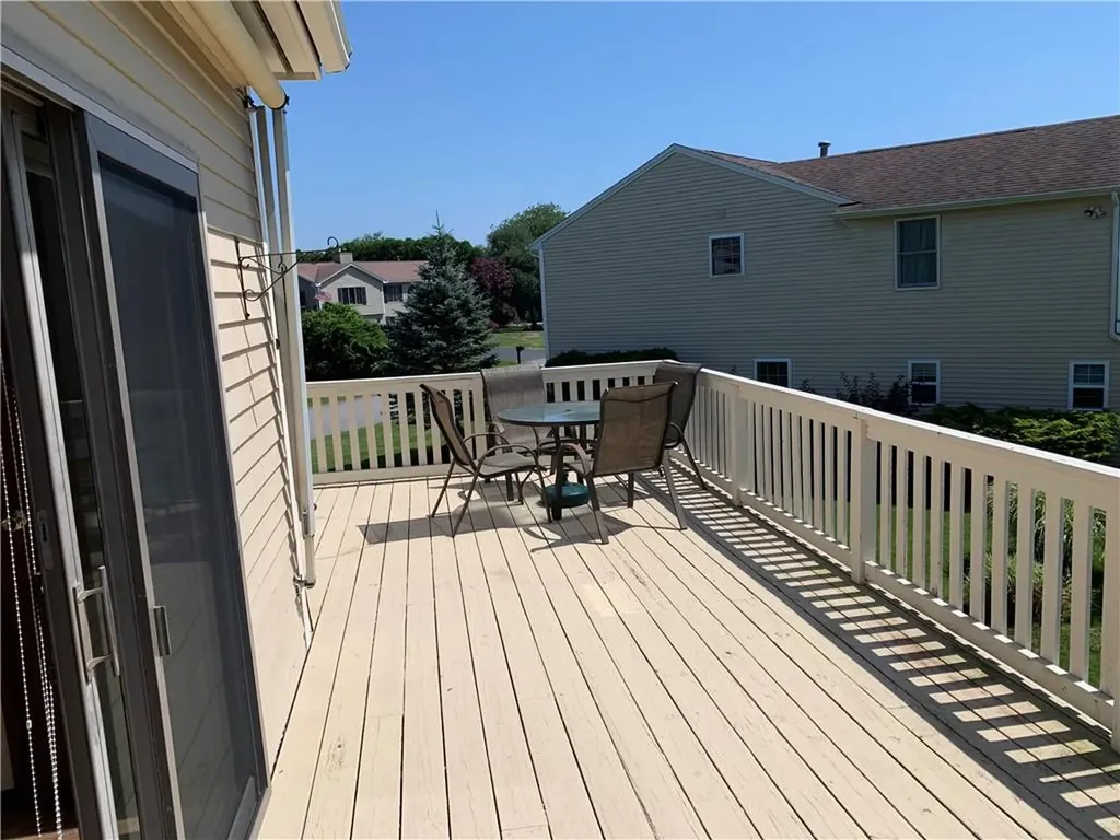 42 Carver Lane Narragansett RI 02882