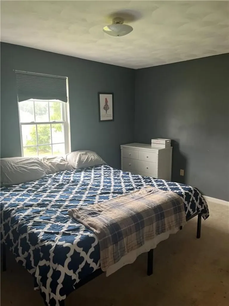 28 Cameron Court Warwick RI 02886