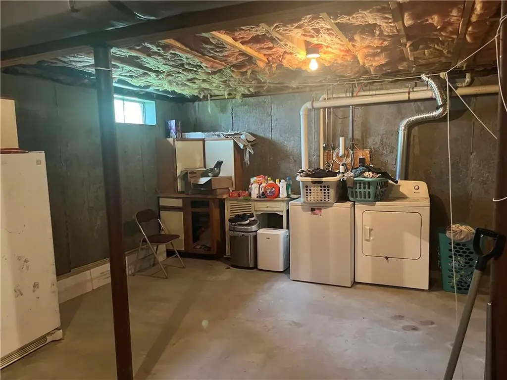 28 Cameron Court Warwick RI 02886