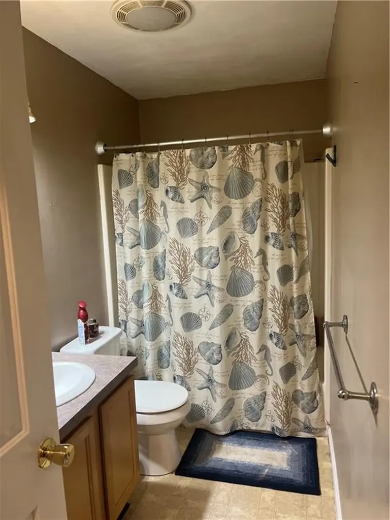 28 Cameron Court Warwick RI 02886